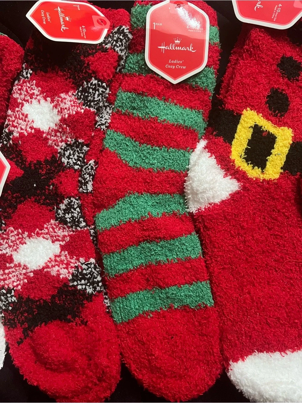 HALLMARK 7 Pairs Fuzzy Cozy Low Cut & Crew Holiday Socks